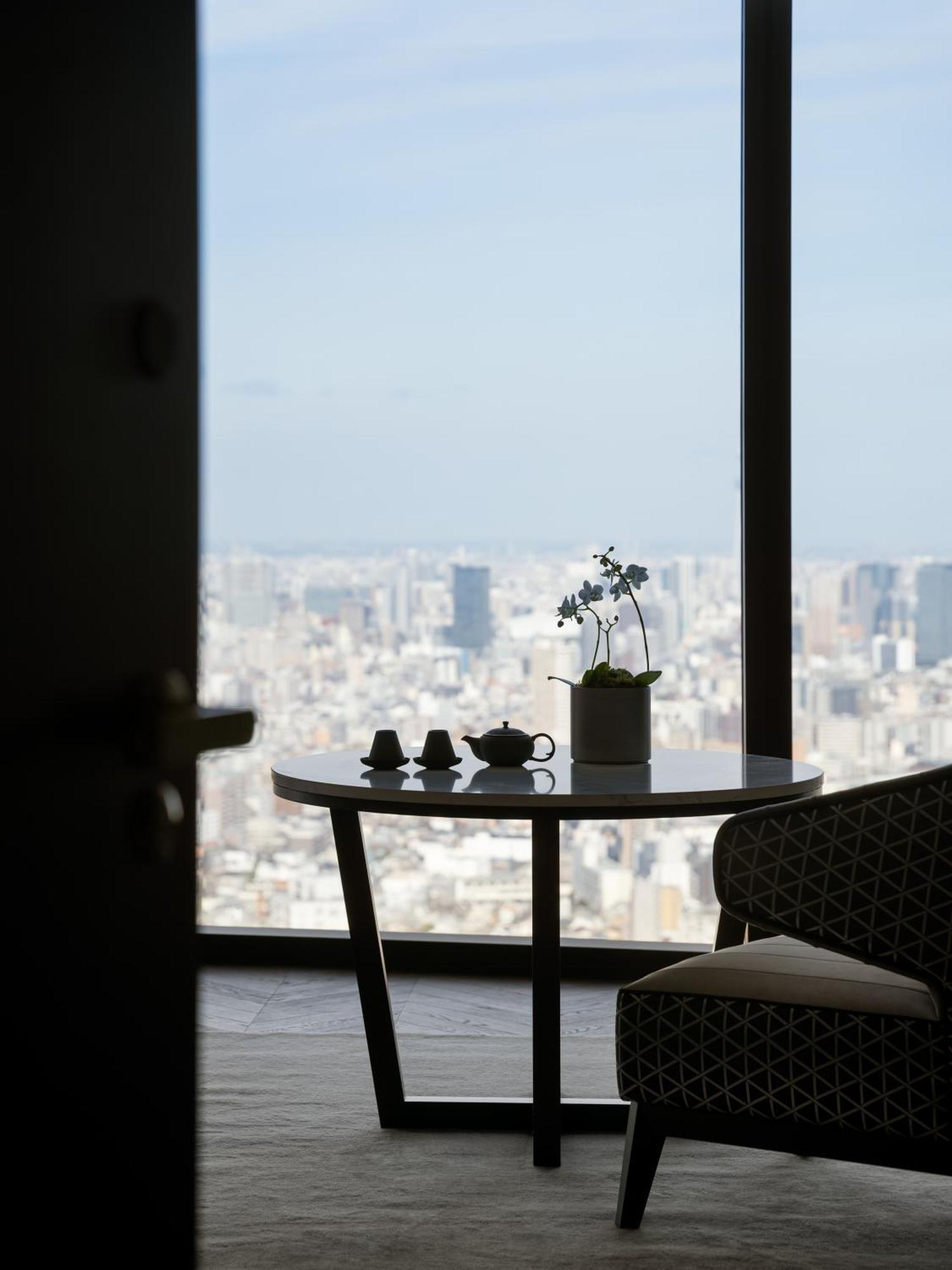 Bellustar Tokyo, A Pan Pacific Hotel Exterior photo